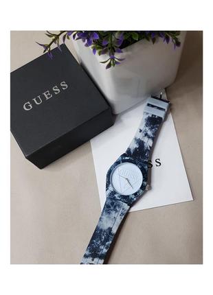 Годинник guess