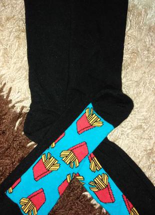 Длинные новые носки с интересным принтом