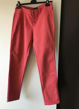 Новые брюки mango