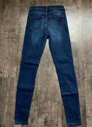 Классные джинсы скинни amisu s в отличном состоянии2 фото