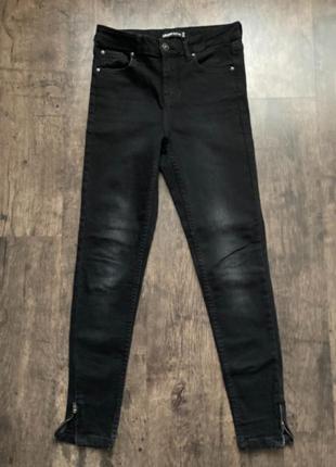 Классные джинсы скинни cropp
