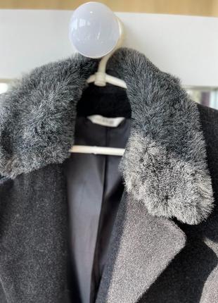 Темно серое шерстяное пальто с мужского плеча 80% шерсть 1+1=32 фото