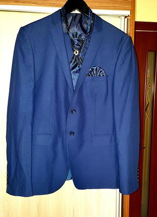 Мужской свадебный костюм