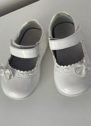 Красивые туфельки туфли пинетки на малышку3 фото
