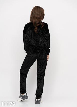 Черный велюровый костюм с блестящими полосками демисезон2 фото