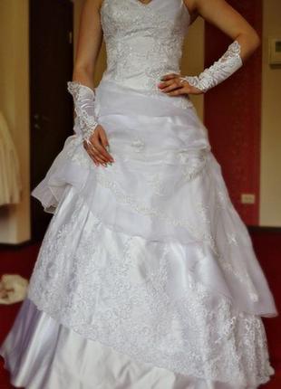 Весільне плаття ручної роботи!2 фото