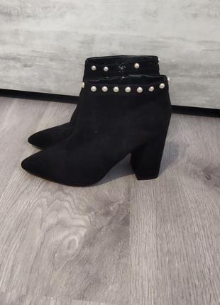 Новые ботинки