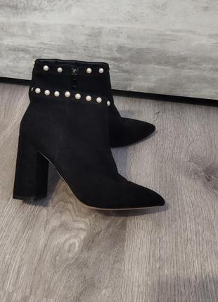 Новые ботинки