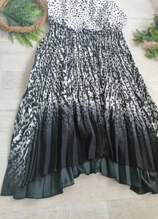 Сукня плісе з енімалістичним малюнком пума асиметричний низ3 фото