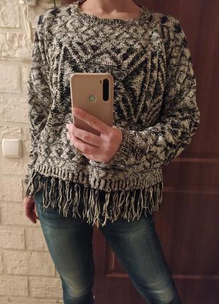 Стильний светр з бахромою пензликами1 фото
