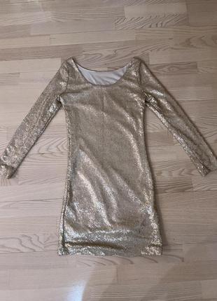 Міні сукня в золотих паєтках4 фото