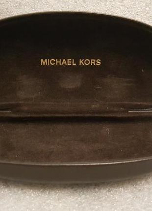 Футляр для окулярів від відомого американського бренду michael kors .2 фото