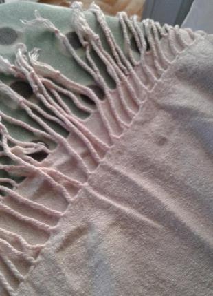 Бледно-розовый палантин шарф шаль с кистями2 фото