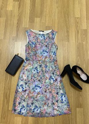 Женское платье