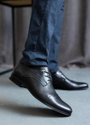 Мужские туфли кожаные весна/осень черные cevivo 5601