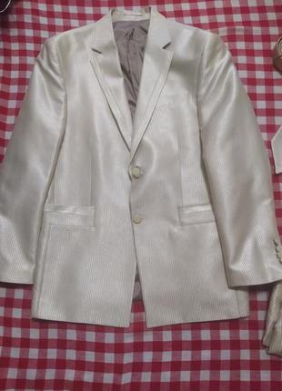 Костюм (пиджак, штаны,ремень, галстук,5 фото