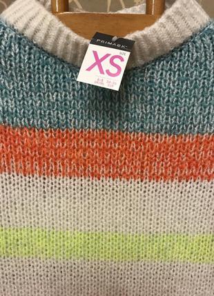 Очень красивый и стильный брендовый вязаный свитер в полоску.3 фото