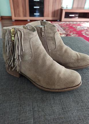 Замшеві черевички