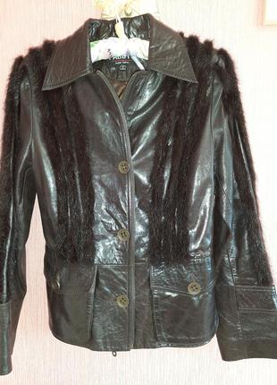 Шоколадна шкіряна курточка з норкою3 фото
