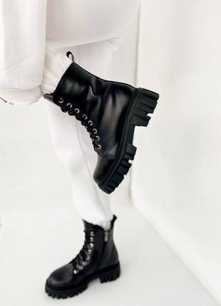 Черевики жіночі зимові шкіряні чорні на високих підборах, чоботи жіночі на блискавці зима3 фото