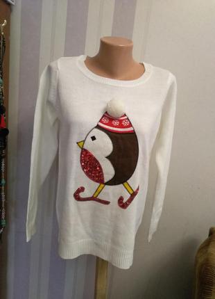 Белый новогодний свитер с пингвином на м6 фото