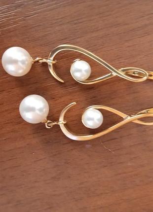 Довгі сережки перли