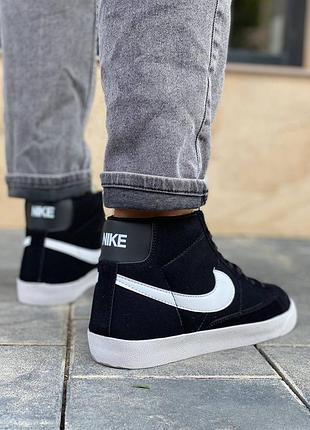 Модні чоловічі кросівки nike 4