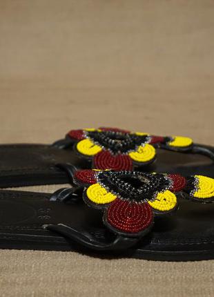 Яркие кожаные шлепанцы ручной работы, декорированные бисером zamu quality hand made 38 р.5 фото