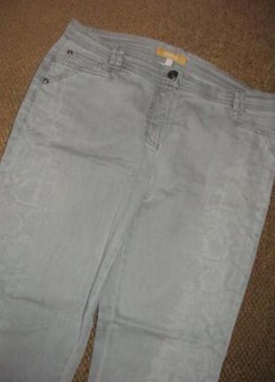 Классные джинсы, рептилия с узором с рисунком7 фото