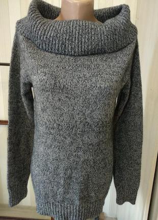 Теплий жіночий светр