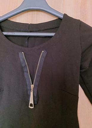 Маленькое черное платье