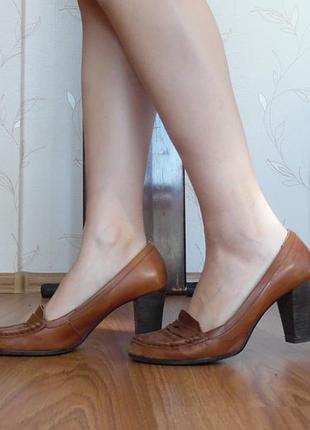 Туфлі з натуральної шкіри