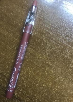Олівець красивого кольору темний нюд