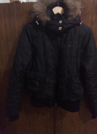 Короткая зимняя курточка на меху2 фото