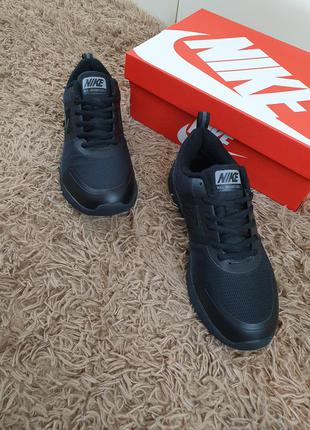 Черные осенние термо кроссовки мужские черные nike air shield. тремо обувь мужская черная5 фото