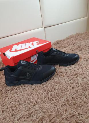 Черные осенние термо кроссовки мужские черные nike air shield. тремо обувь мужская черная7 фото