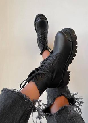 Женские кожаные зимние ботинки на меху3 фото
