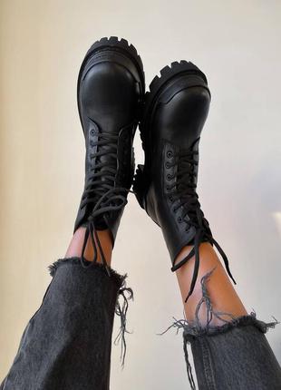 Женские кожаные зимние ботинки на меху6 фото