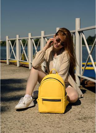 Женский рюкзак жёлтый2 фото