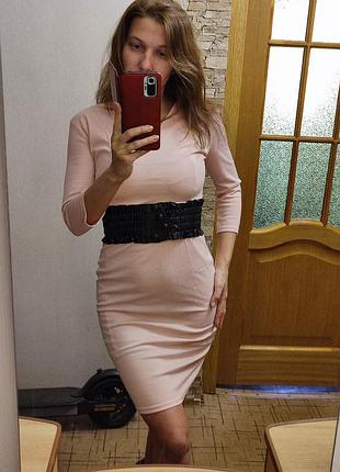 Сукня в обтяжку розпродаж 42-44