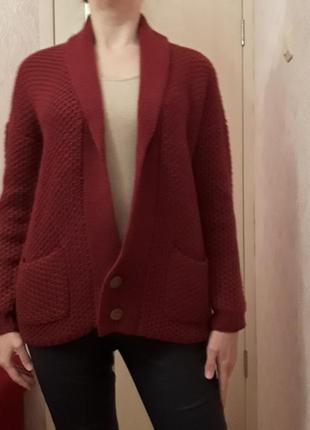 Теплый кардиган бордовый с карманами