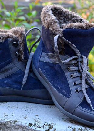 Нові зимові італійські черевики bata 37-38р.