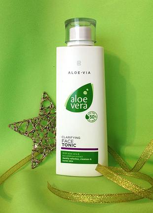 Тоник для лица aloe vera. интенсивное увлажнение и свежесть.