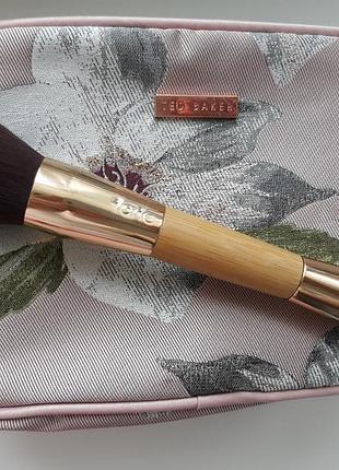 Професійна двостороння кисть tarte