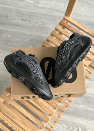 Кроссовки adidas yeezy boost 700 v3 alvah5 фото