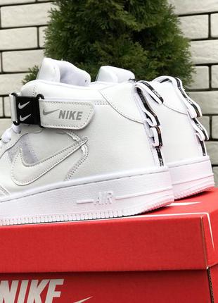 Жіночі зимові кросівки nike air force 1 mid '07 lv84 фото