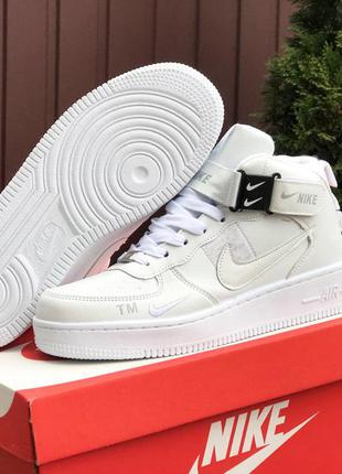 Жіночі зимові кросівки nike air force 1 mid '07 lv83 фото