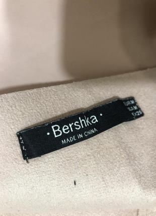 Шикарная майка с эко кожи bershka2 фото