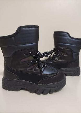 Теплі зимові черевики дутики чобітки на хлопчика чобітки зимові
