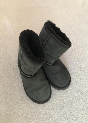 Чоботи ugg